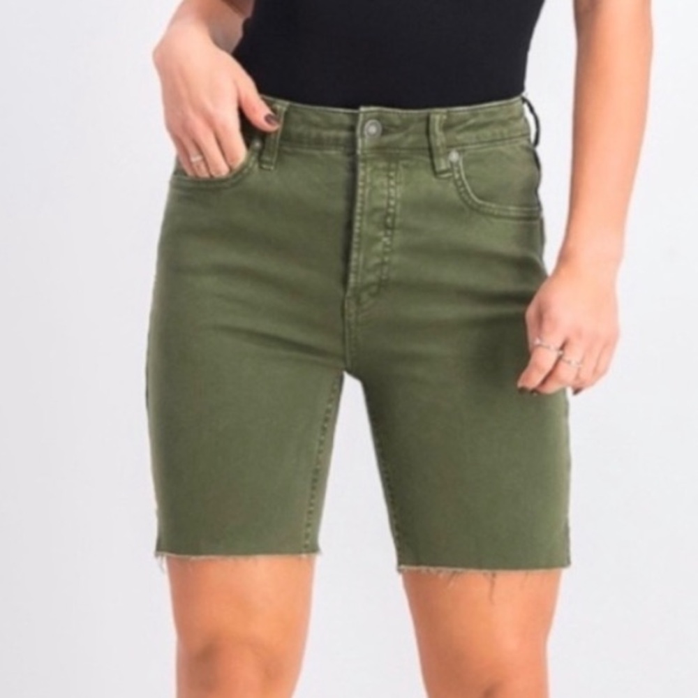 FREE PEOPLE Avery Army Green Bermuda Shorts denim cotton spandex size 25 NWOT